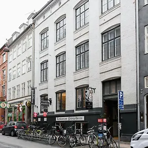 Sanders Arrow - Chic Three-bedroom In The Middle Of Kopenhagen