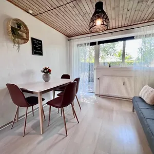  Apartment 15 Min Walk To Lego House/50m2 With Garden Denmark